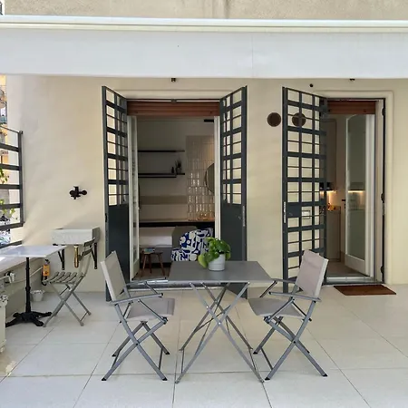 Lungotevere Flaminio 3* Rome