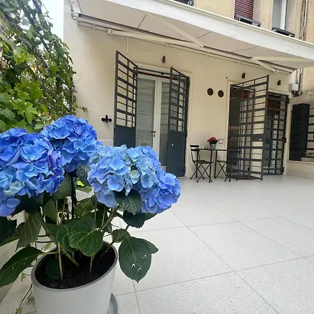 Lungotevere Flaminio 3* Rome